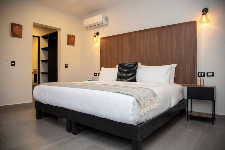 Room 43 of 75