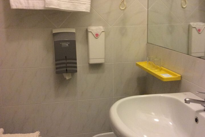 Clean Restrooms