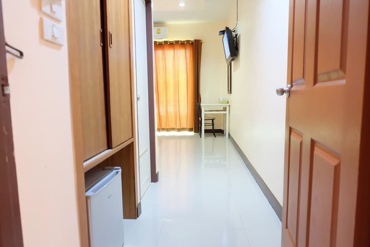 Room 16 of 23