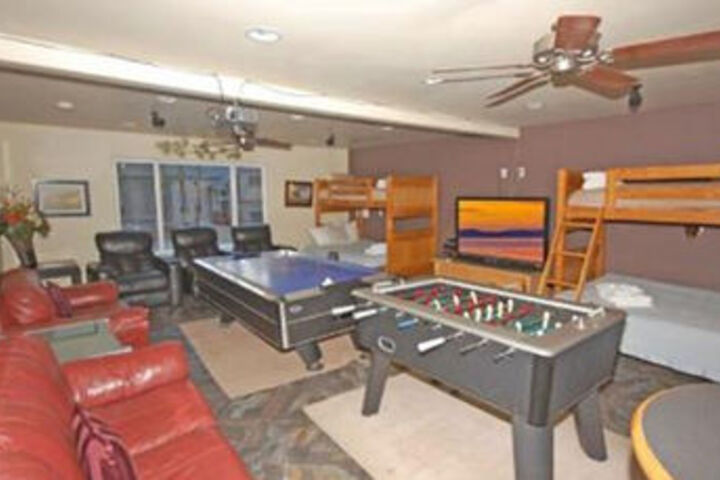 Room 4 of 15