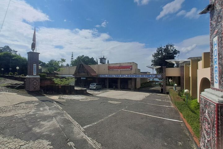 Hotel 77 of 79