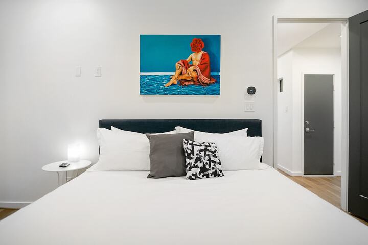 Room 6 of 61