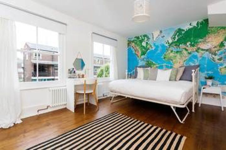 Room 11 of 20