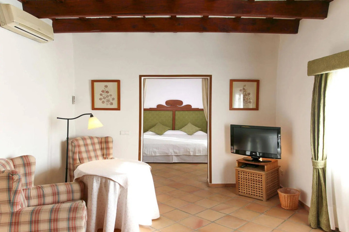SON TRETZE HOTEL - ADULTS ONLY