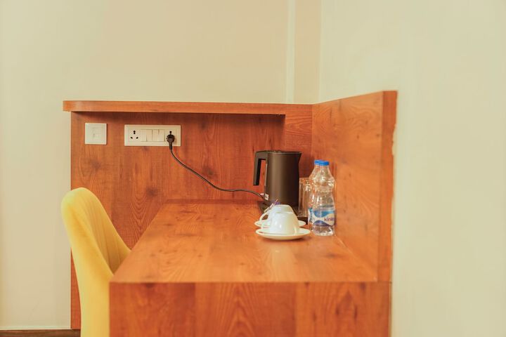 Room 12 of 25