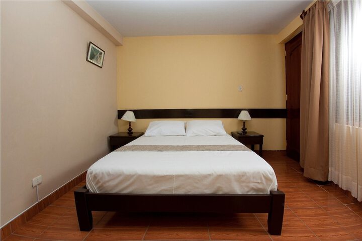 Room 8 of 35