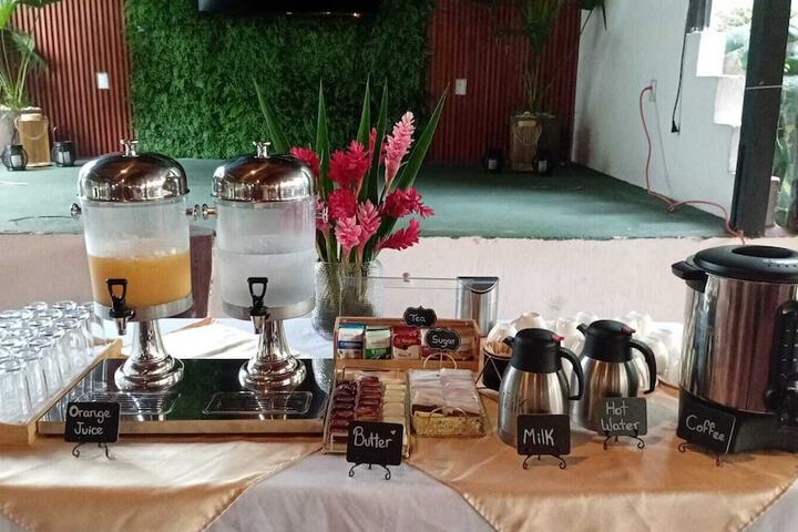 Breakfast/Coffee Service 35 of 42