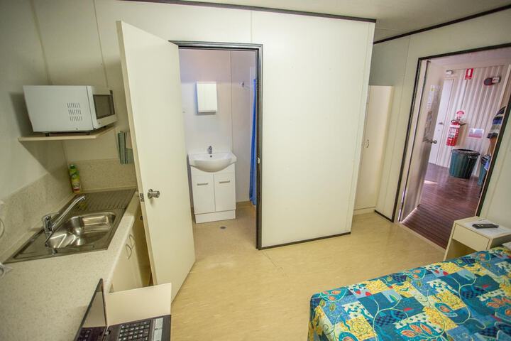 Room 10 of 50