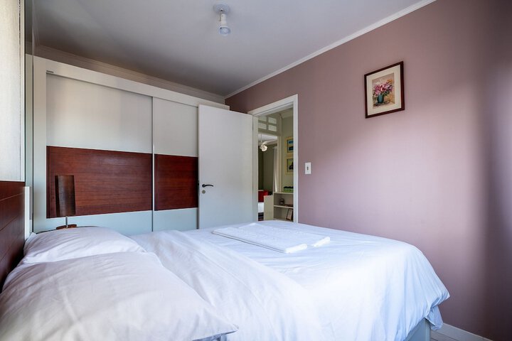 Room 9 of 30
