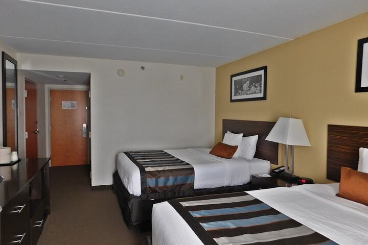 2 Queen Beds (4 of 7)