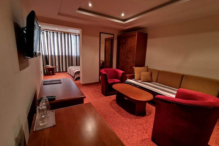 Room 10 of 31