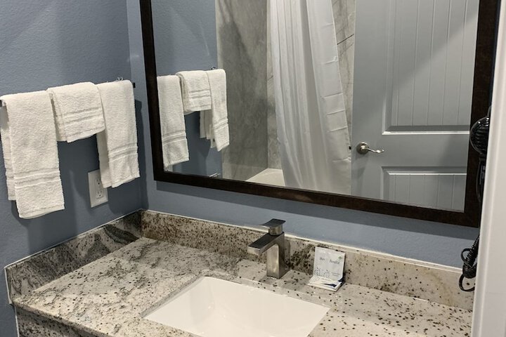 Room 9 of 22