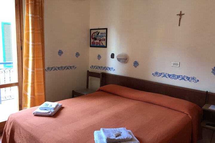 Room 14 of 24