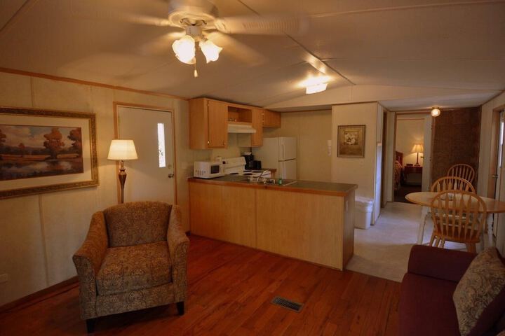 Room 16 of 33