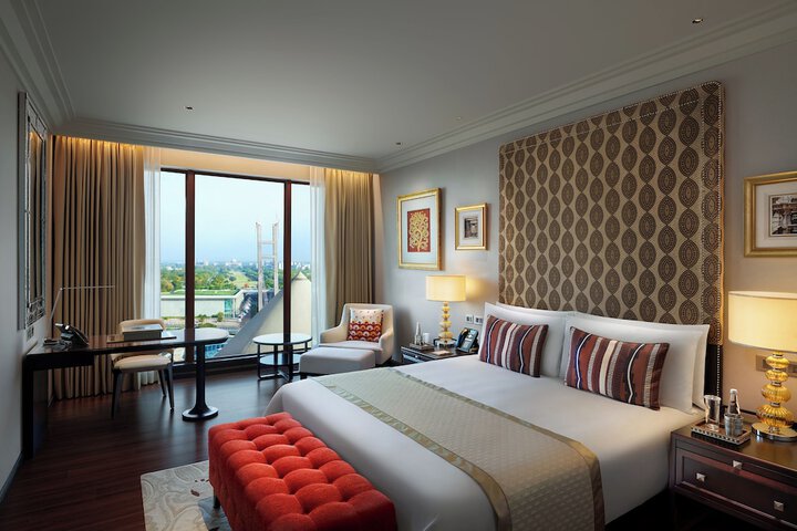 Room 17 of 48