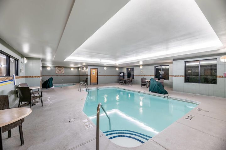 Pools & Facilities