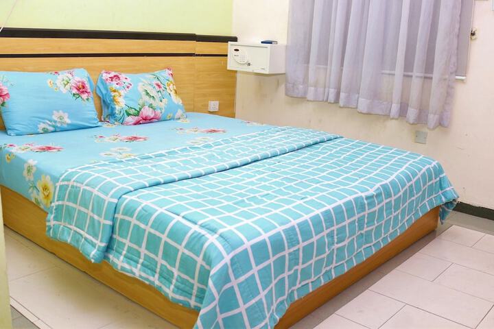 Room 2 of 22