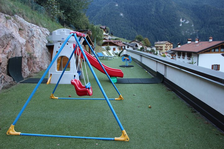Children's play area - outdoor