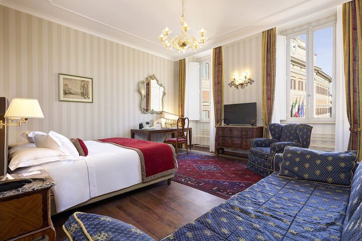 Room 40 of 102
