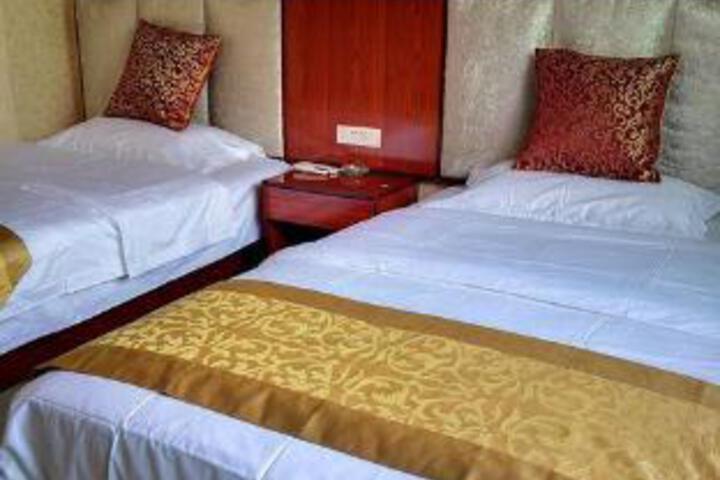 Room 5 of 5