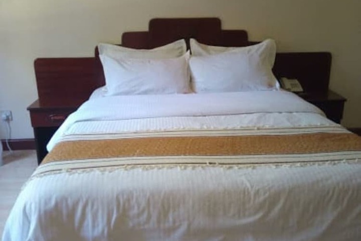 County Inn Hotel