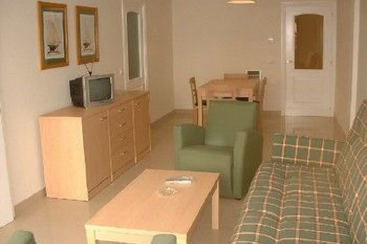 Room 12 of 13
