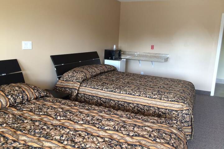 Room 7 of 10