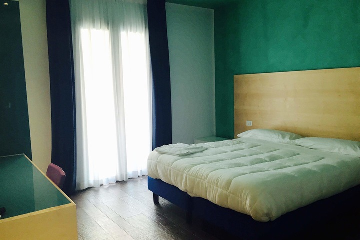 Room 7 of 55