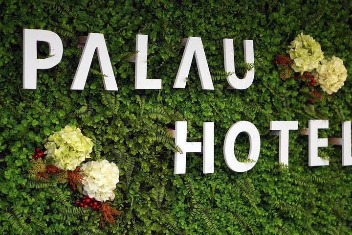 Exterior of Palau Hotel