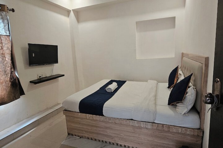 Room 22 of 32