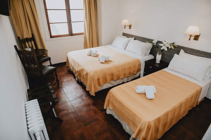 Room 8 of 34