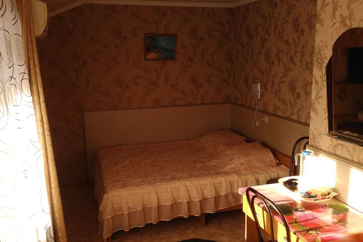 Room 15 of 26