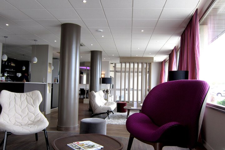 Hotel Interior 4 of 67