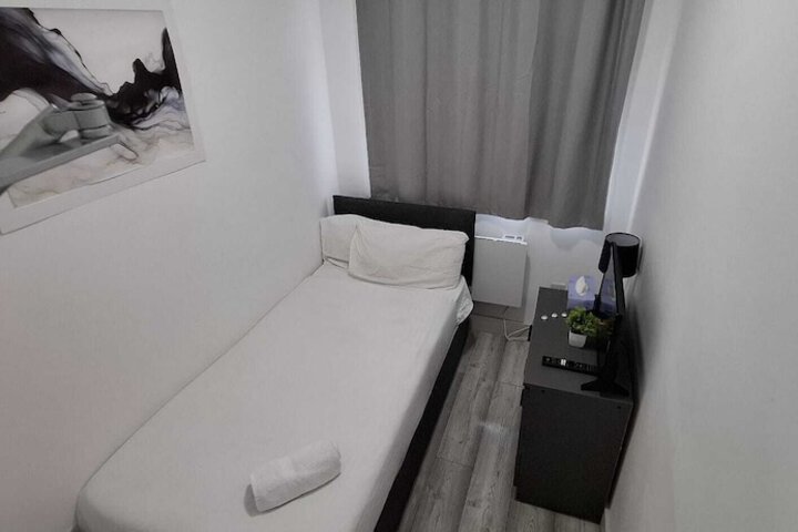Room 5 of 46