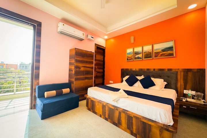 Room 18 of 46