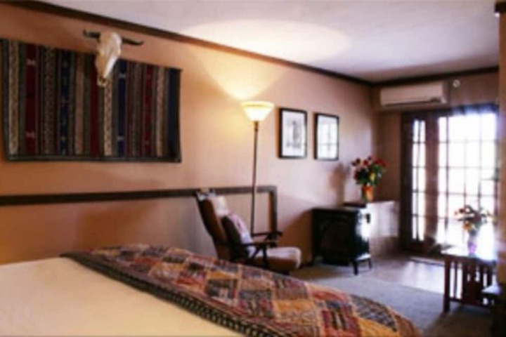 Room 3 of 150