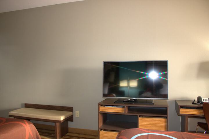 1 Queen Bed Accessible Room (12 of 12)