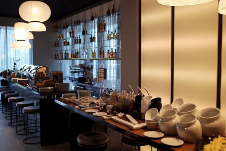 Dining 46 of 55
