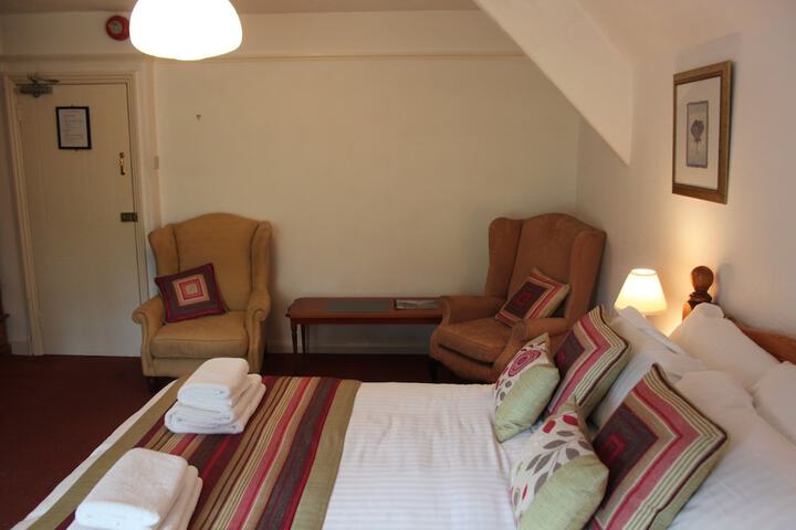 Room 27 of 50