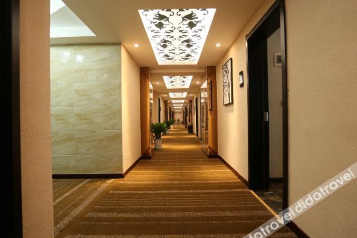 Huizun Hotel