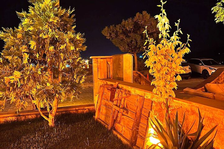 Hotel Exterior 82 of 147
