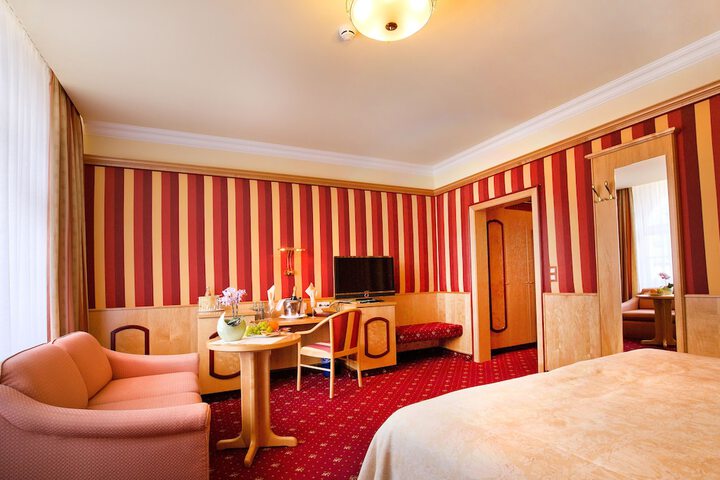 Room 9 of 55