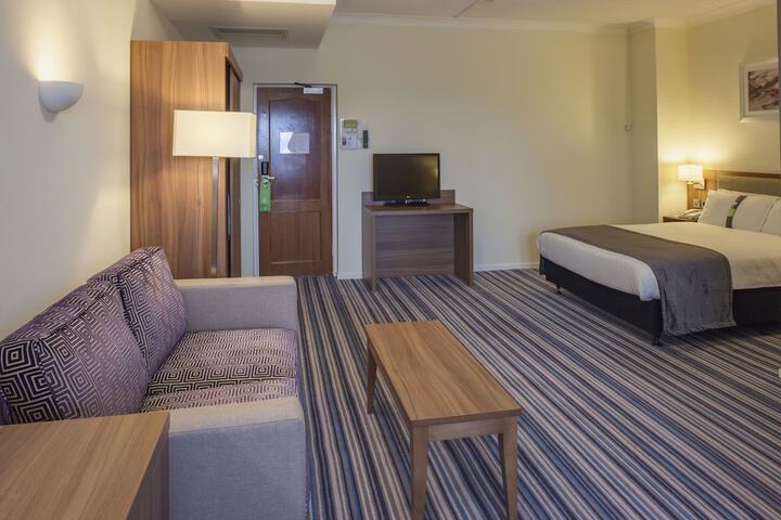 Room 21 of 92
