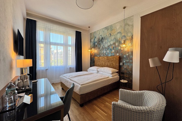 Room 38 of 64