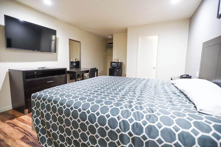 Room 5 of 22