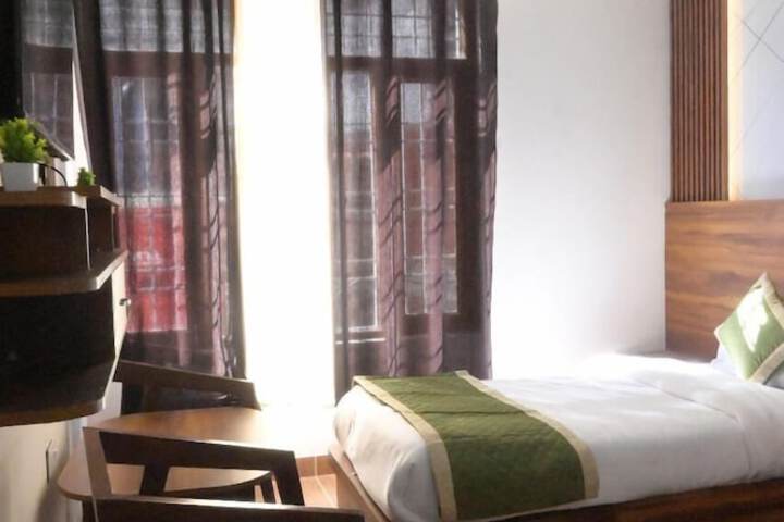Room 25 of 50