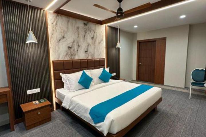Nexstay Bloomax Residency