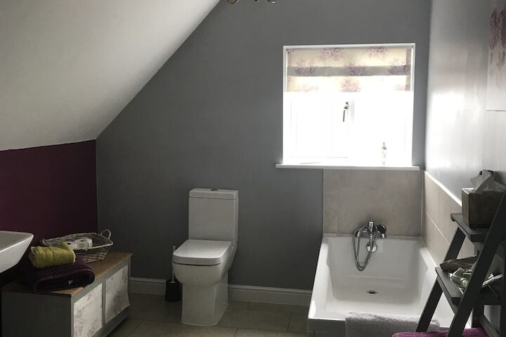 Room 9 of 11