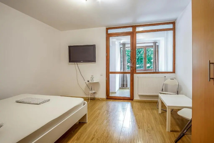 Room 2 of 14