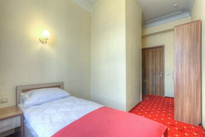 Room 19 of 21